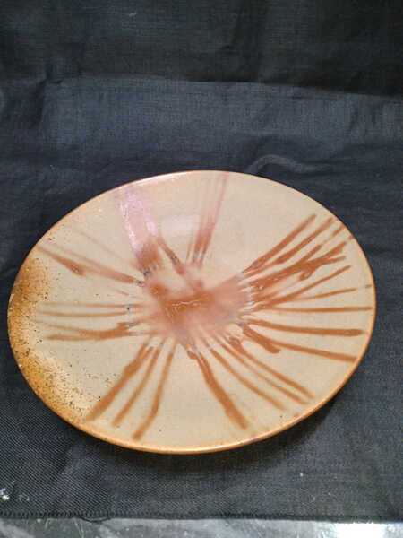 備前焼 大皿(高さ3cm 径21cm 高台径7cm) 送料は無料です