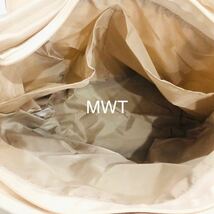 トートバッグ　ファーロン　白　スヌーピー　すやすや　レディース　メンズ　ファッション　バッグ　ポーチ　財布　新品　MWT_画像3
