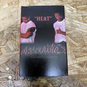 ウ HIPHOP,R&B ABSOULUTE - HEAT シングル!!! TAPE 中古品