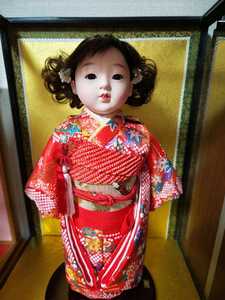 ケース飾り 日本人形