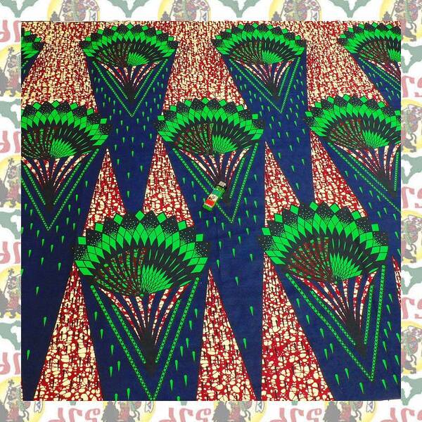 【SALE/180cm x 110cm/2ヤード】アフリカンプリント生地 barg-m26 アフリカ布 アフリカ生地 ゴールドプリント アンカラ キテンゲ パーニュ