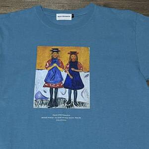 エドヴァルド・ムンク 青いエプロンをつけた二人の少女 Tシャツ Edvard Munch Munch A Retrospective shirt