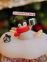 スターバックス スタバ　海外中国クリスマス雪とペンキンの蓋つきグラスコップ_画像3
