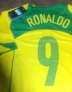 Переговоры о более низких ценах 2004-05 Группа Бразилии Роналду с Tag Nike, сделанным в инспекции Бразилии) Феномено Роналду с тегами Copa America Y2K
