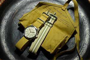 Nigel Cabourn/TIMEX DESERT WATCH 2022AW腕時計 クォーツナイジェルケーボンタイメックスラスト