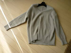 Simplicite　シンプルシテェ　サイズF　グレイ　vセーター