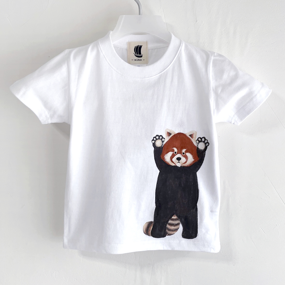 키즈 티셔츠, 사이즈 130, 하얀색, 레드 팬더 패턴 티셔츠, 하얀색, 수공, 손으로 그린 티셔츠, 동물, 상의, 반소매 티셔츠, 130(125~134cm)