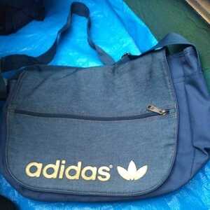  Adidas shoulder bag 