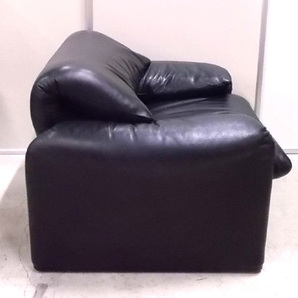 本物 Cassina カッシーナ 675 MARALUNGA マラルンガ 一人掛けソファ 黒 総本革 シングル ブラック レザー 名作 札幌市東区 新道東店 の画像6