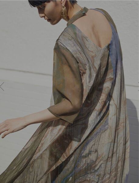 【新品未使用】AMERI MEDI ERIN WRINKLE DRESS