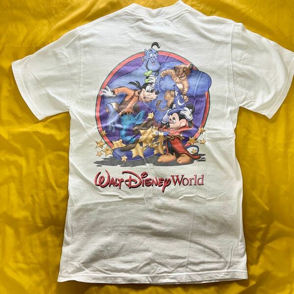 Disney ディズニー ヴィンテージウォルト・ディズニー・ワールドジーニー シンバ グーフィー ミッキーTシャツ