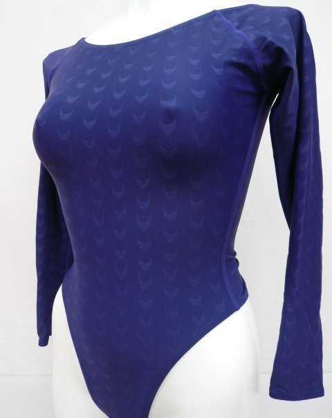 新品 PHARFAITE パルフェット ハイネックバインダーTバック競泳水着
