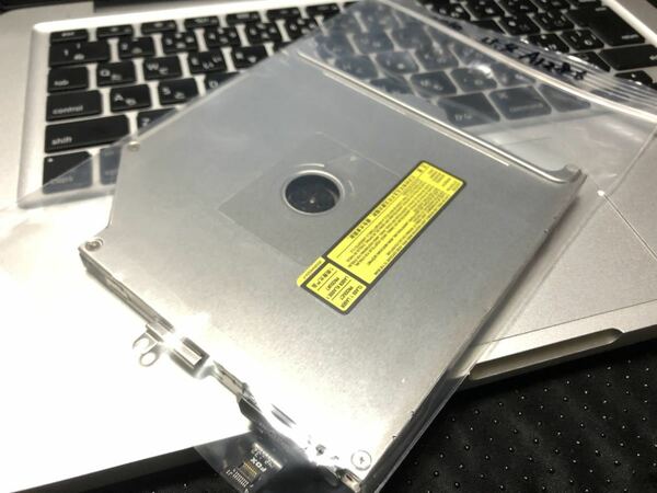 Apple 修理部品　A1286 MacBook Pro 2010 Mid15.4 ジャンク　修理部品　　DVDドライブ　動作品