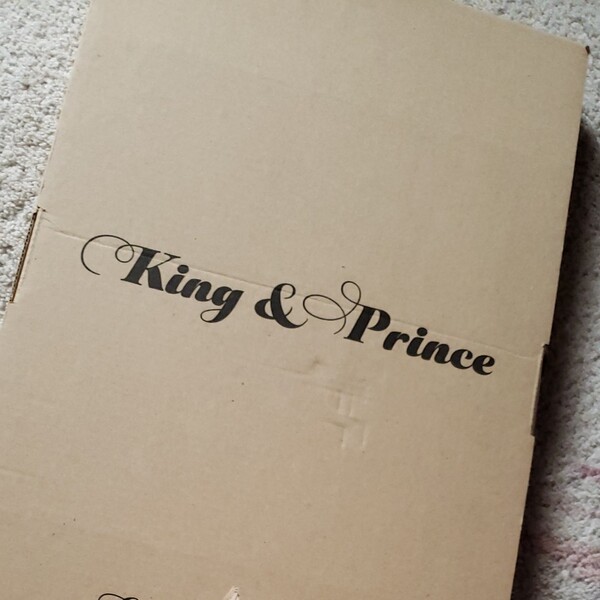 King&Prince カレンダー 2019.4~2020.3 A5判ブックタイプ 2,315円+税