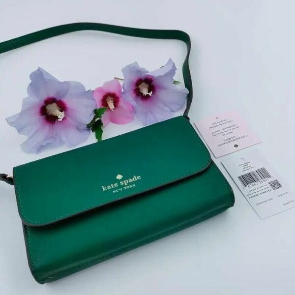 【緑/ショルダー】kate spade/ケイトスペード グリーン クリスマス　ショルダーバック　財布　グリーン　ケイト　ハワイ