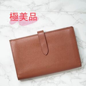 【極美品】CELINE(セリーヌ)ラージストラップウォレット 二つ折り長財布 ブラウン 茶色 レディース 中古 used ブランド