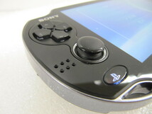 美品！ソニー PS Vita 本体 PCH-1100 SONY・ガンダムなどソフト5本おまけ_画像6