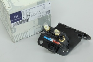  new goods Benz original valve(bulb) block product number :A2123200758( rear only air suspension car )S212/W212 E Class sedan / Wagon E220 E250 E300 E350