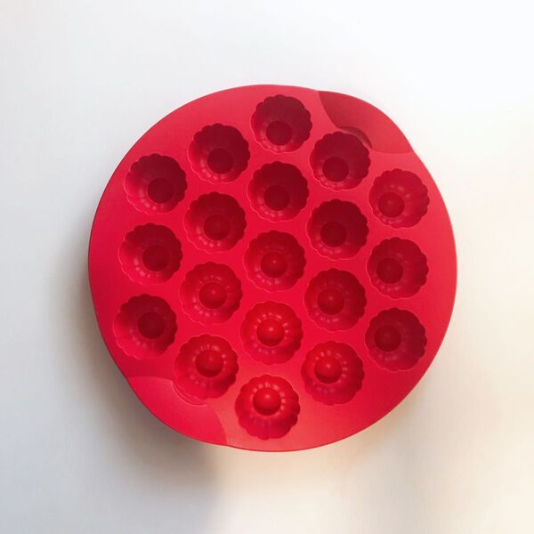 【Tupperware】シリコン ベーキングフォーム クラウンジュエル