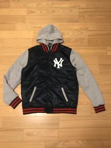 着用少な目.美品☆Majestic製／MLB・NY.ヤンキース L 中綿入スタジャン・希少フード袖スウェット地×ナイロン地ドッキングジャケットパーカ