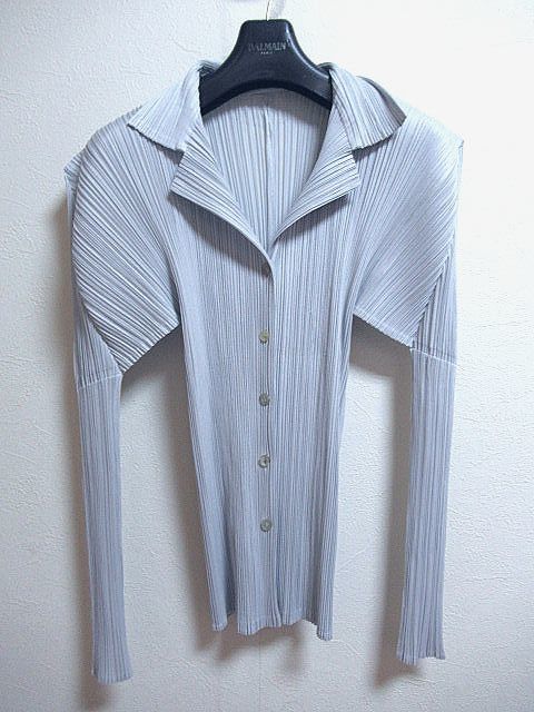 ヤフオク! - イッセイ ミヤケ - トップス(女性用)の中古品・新品・古着