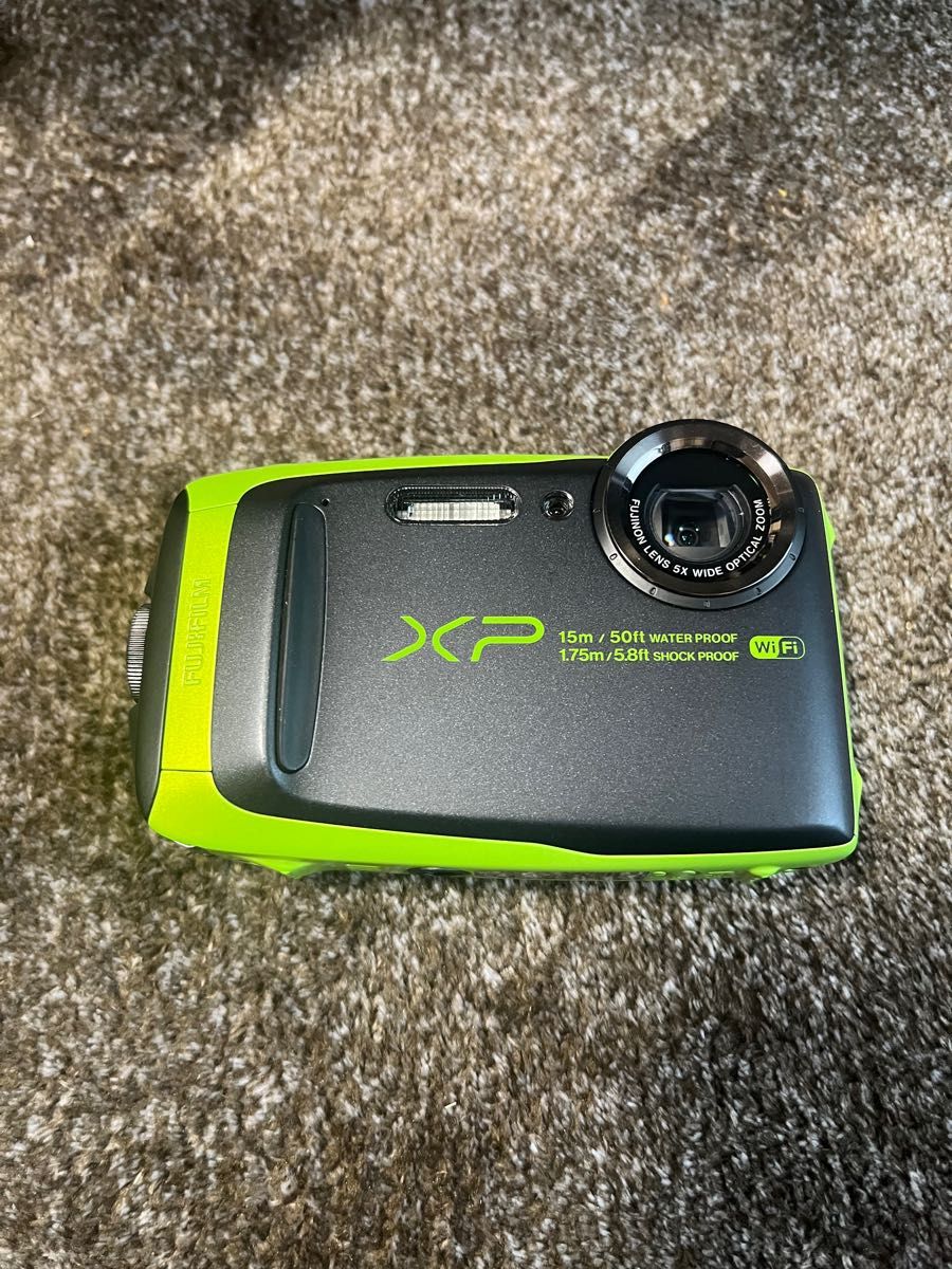 FUJIFILM X-A5レンズキット(シルバー) ミラーレスデジタルカメラ X