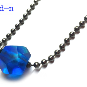 guild-n ★ レジン ビーズ ドデカヘドロン アンダーウォーターブルー 12面体 多面体 ペンダント チョーカー ネックレス 五角形
