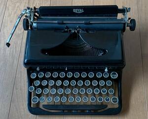 ROYAL пишущая машинка Typewriter античный пишущая машинка утиль 
