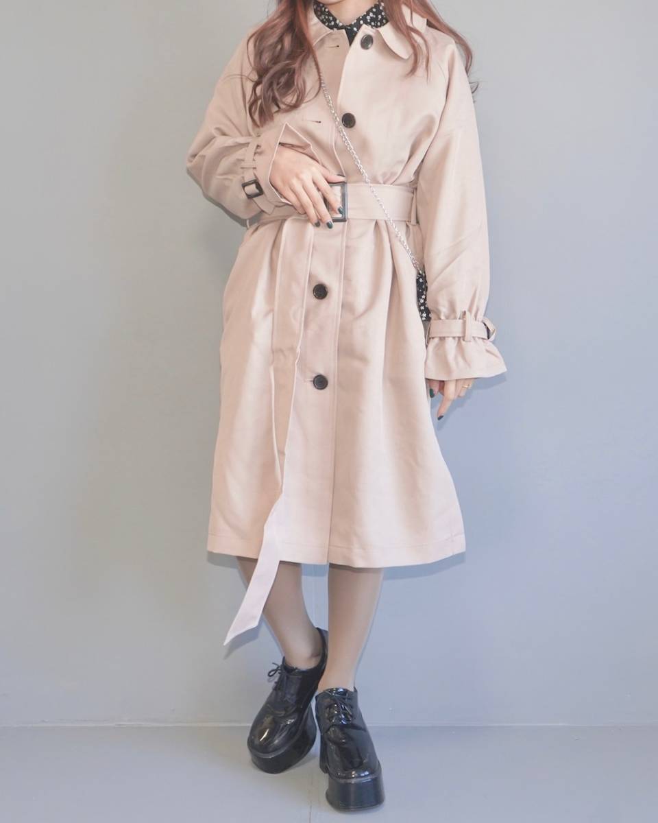 PayPayフリマ｜新品タグ付き collar arrange trench coat lawgy