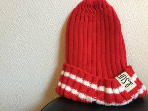 ★赤に白ラインが可愛いリブ編みニット帽★10853