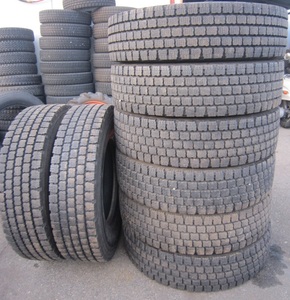 Ｇ446☆トラック　225/80R17.5　123/122L　再生タイヤ　8本セット