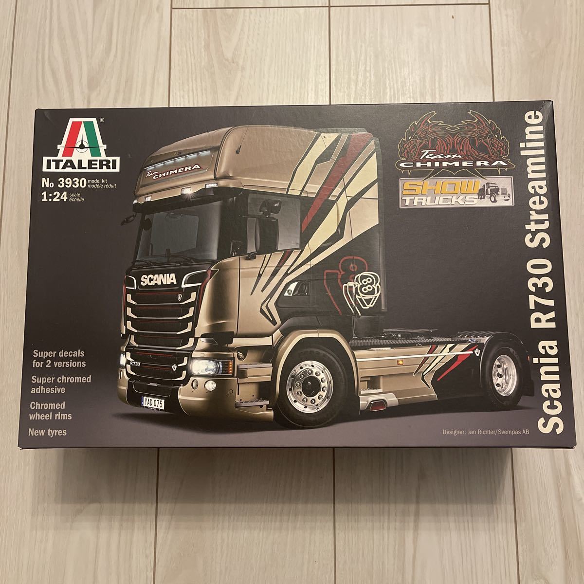 イタレリ 1/24 ルノー AE500 マグナムトラック 2001 トラクターヘッド