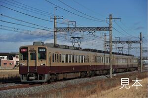 鉄道写真　東武日光線を走るリバイバルカラーの6050系 No.4