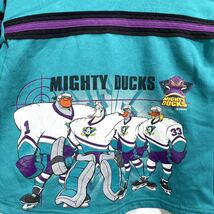 ■ 子供用 Disney ディズニー マイティーダックス イラストプリント 切り替えし スウェット Tシャツ 古着 サイズ６ NHL MIGHTY DUCKS ■_画像2