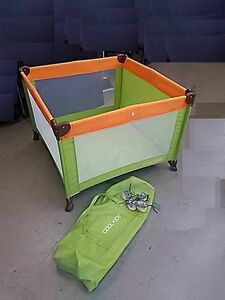  free shipping V47919 COOL KIDS Circle yellow green color used playpen 5 months ~24 months folding .. carrying possibility 