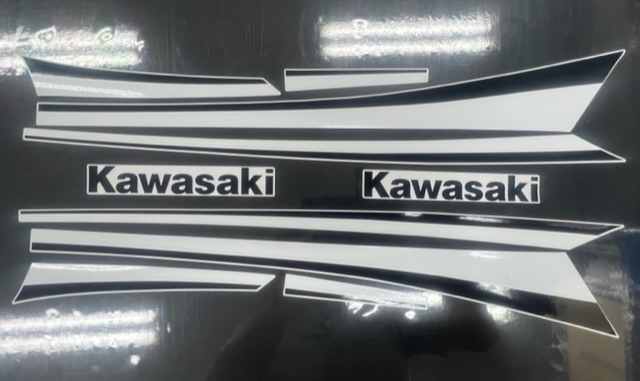 86%OFF!】 KH250 2本ラインステッカーセット 新品 asakusa.sub.jp