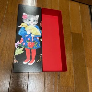ヒグチユウコ 空箱