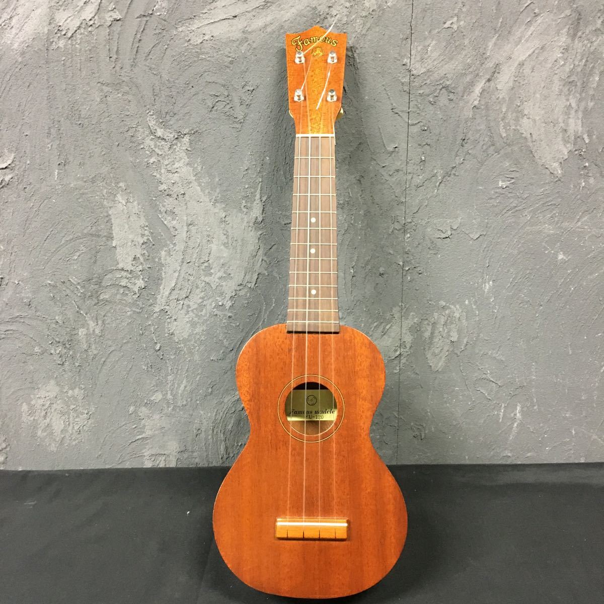 ヤフオク! -「ウクレレ famous fu-120」(楽器、器材) の落札相場・落札価格