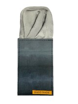 掘り出し物　日本製　ハンドメイド　形態安定　ポケットチーフ　美濃和紙×シルク生地　チャコールクレスト×染め和紙　グラデーション_画像1