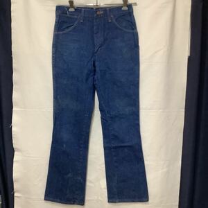 D72, Wrangler Denim pants old clothes American Casual USA made America made Vintage original waist w32 flair boots cut 