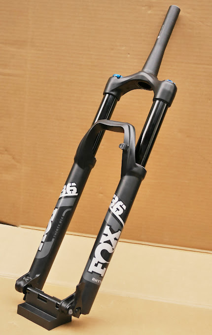 店舗の商品販売 FOX Rhythm34 Float GRIP フロントフォーク スポーツ