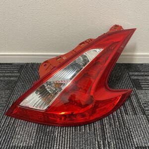 中古 日産 Z34 フェアレディZ 後期 純正 右 運転席 LED テールライト テールランプ 点灯確認済み KOITO 220-63055