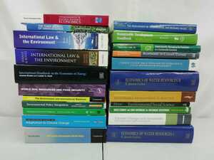 [ except .book@/ summarize ] the earth environment . concerning. foreign book speciality paper 22 pcs. set English / climate change / water environment /.. possible environment / environment economics /[2211-046]