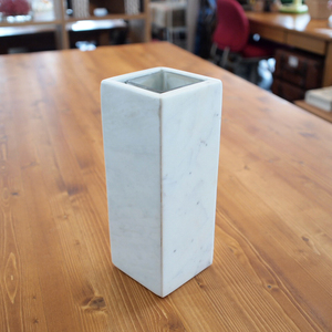 mote Leroux m exhibition goods THE CONRAN SHOP marble flower base ② flower vase one wheel difference . Conran Shop 