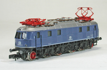 ARNOLD #2455 ＤＢ（旧西ドイツ国鉄） ＢＲ１１８型電気機関車（ダークブルー）　 ● 特価 ●_画像2