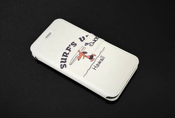 iPhone 14 Pro/iPhone 13 Pro カード入れスタンド機能付手帳型レザーケース★SURF’S UPハワイ日焼けスヌーピー【白】送料無料★機種選べる
