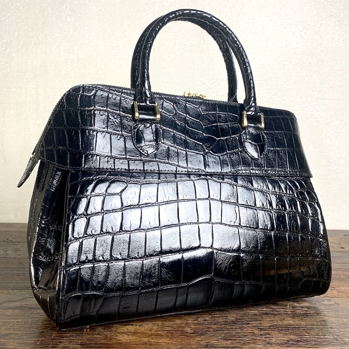 超極美品 未使用品 クロコダイル シャイニー ワニ ハンドバッグ カデナ