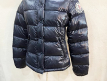 K61★MONCLER/モンクレール CLAIRE クレア ロゴワッペンダウンジャケット レディース サイズ0 ネイビー アウター ダウン USED ★_画像5