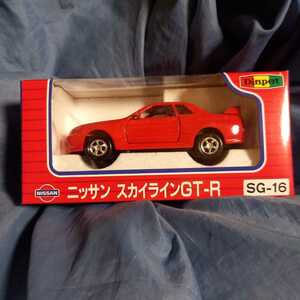 ダイヤペット ニッサン スカイライン GT-R 赤 SG-16 1/40