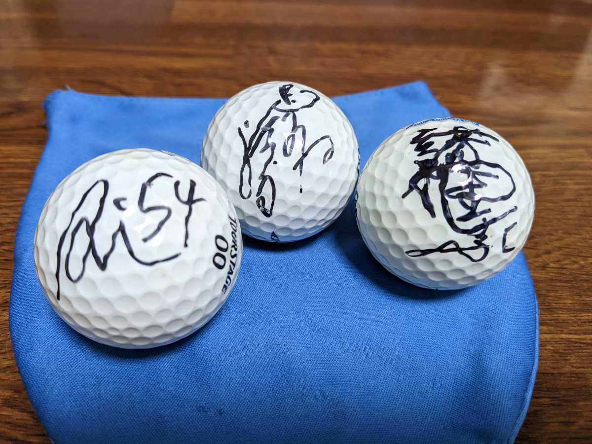 スリクソンコカ・コーラタイアップ横峯さくらサイン入りボール - 通販